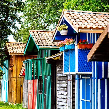 Agreable Au شقة لا تاسْتْ دو بوك