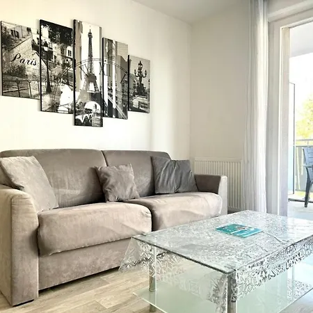 Апартаменты Agreable Au *